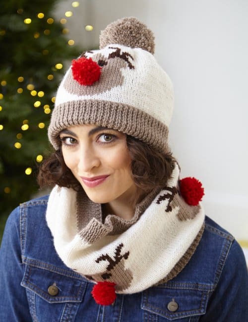 Easy to Follow Family Christmas Knits Knitting Patterns - King Cole